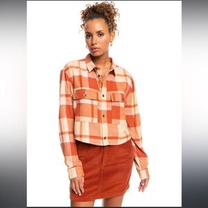 Roxy NWT long sleeve plaid button up top 100 % cotton sz XS
